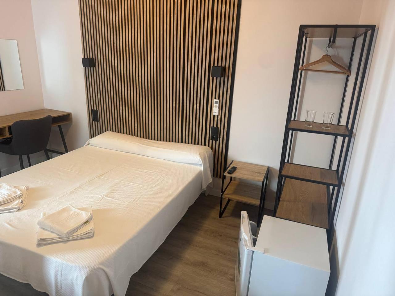 Hotel Colibri Calella Zewnętrze zdjęcie